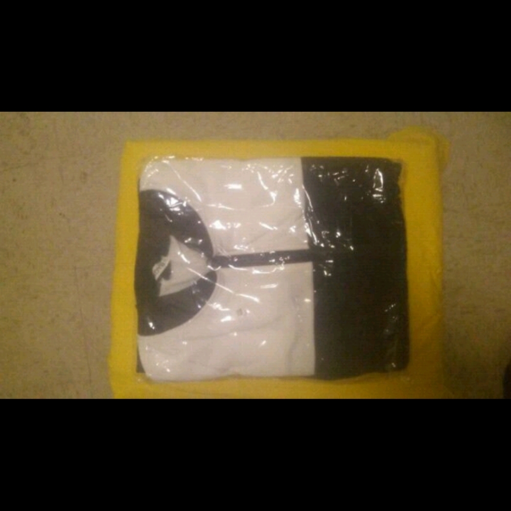 Coat - Picture 2 of 3
